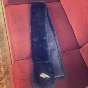 Denver broncos faux fur scarf with pockets